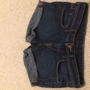 Short jean shorts